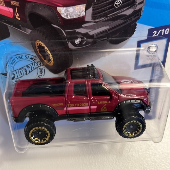 Hot Wheels Toyota Tundra - Picture 2 of 3
